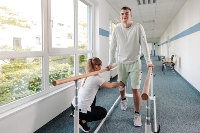 Should You Push Through Pain In Physical Therapy?